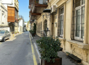 Satılır 2 otaqlı 80 m2 obyekt İçəri Şəhər m.