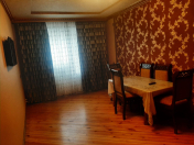 İcarəyə verilir 2 otaqlı 60 m2 köhnə tikili Həzi Aslanov m.