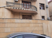 Satılır 7 otaqlı 650 m2 villa Nəriman Nərimanov m.