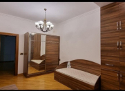 Satılır 6 otaqlı 210 m2 yeni tikili Nəriman Nərimanov m.