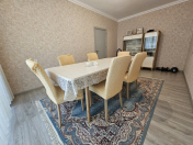 Satılır 5 otaqlı 120 m2 köhnə tikili Xalqlar Dostluğu m.