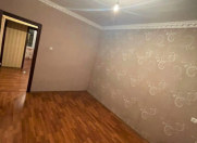 Satılır 3 otaqlı 80 m2 köhnə tikili Əhmədli m.