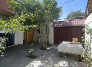 Satılır 4 otaqlı 95 m2 həyət evi Ağ şəhər