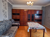 İcarəyə verilir 2 otaqlı 70 m2 köhnə tikili Qara Qarayev m.