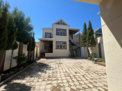 Satılır 6 otaqlı 260 m2 həyət evi Badamdar