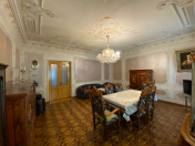 İcarəyə verilir 4 otaqlı 100 m2 köhnə tikili 28 May m.