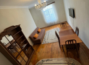 İcarəyə verilir 2 otaqlı 90 m2 yeni tikili Nizami m.