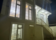 Satılır 6 otaqlı 300 m2 həyət evi Qurtuluş - 93 Yaşayış Kompleksi