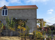 Satılır 4 otaqlı 180 m2 həyət evi Buzovna