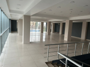 İcarəyə verilir 1 otaqlı 600 m2 obyekt İnşaatçılar m.