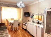 Satılır 2 otaqlı 60 m2 köhnə tikili Xalqlar Dostluğu m.