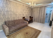 Satılır 2 otaqlı 45 m2 köhnə tikili Memar Əcəmi m.