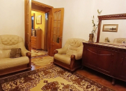 Satılır 3 otaqlı 90 m2 köhnə tikili Gənclik m.