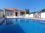 Satılır 4 otaqlı 160 m2 bağ evi Buzovna