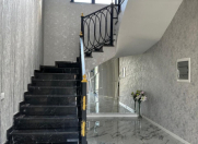 Satılır 10 otaqlı 350 m2 villa Badamdar