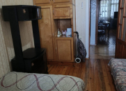 İcarəyə verilir 3 otaqlı 110 m2 köhnə tikili Memar Əcəmi m.