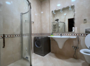 İcarəyə verilir 4 otaqlı 185 m2 yeni tikili Sahil m.
