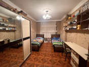 Satılır 4 otaqlı 100 m2 köhnə tikili Qaraçuxur