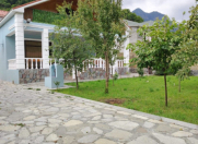 İcarəyə verilir 5 otaqlı 120 m2 həyət evi Qax