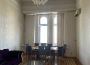 İcarəyə verilir 5 otaqlı 200 m2 ofis Sahil m.