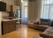 Satılır 2 otaqlı 70 m2 köhnə tikili Gənclik m.