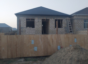 Satılır 3 otaqlı 200 m2 həyət evi Qobu