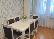 Satılır 4 otaqlı 90 m2 köhnə tikili İnşaatçılar m.