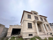 Satılır 8 otaqlı 700 m2 həyət evi Şağan