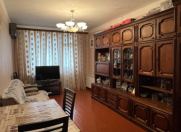 Satılır 2 otaqlı 60 m2 köhnə tikili Qara Qarayev m.