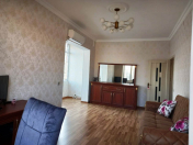 Satılır 2 otaqlı 70 m2 köhnə tikili Nəriman Nərimanov m.