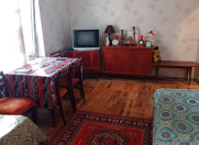 Satılır 1 otaqlı 32 m2 köhnə tikili Elmlər Akademiyası m.