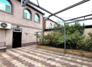 Satılır 7 otaqlı 198 m2 villa Qaraçuxur