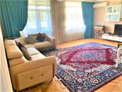 Satılır 5 otaqlı 120 m2 köhnə tikili Azadlıq prospekti m.