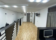İcarəyə verilir 3 otaqlı 90 m2 ofis Gənclik m.