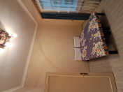 İcarəyə verilir 4 otaqlı 90 m2 köhnə tikili Nizami m.