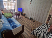 Satılır 5 otaqlı 110 m2 köhnə tikili Həzi Aslanov m.