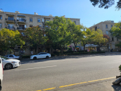 Satılır 1 otaqlı 300 m2 obyekt İnşaatçılar m.