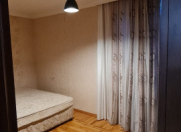 İcarəyə verilir 2 otaqlı 60 m2 köhnə tikili İnşaatçılar m.