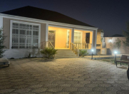 Satılır 4 otaqlı 130 m2 villa Novxanı