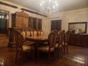 İcarəyə verilir 4 otaqlı 110 m2 köhnə tikili 6 mkr