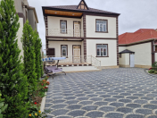 Satılır 4 otaqlı 200 m2 həyət evi Sabunçu r.
