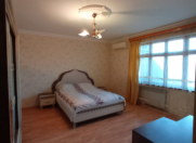 Satılır 4 otaqlı 110 m2 köhnə tikili Neftçilər m.