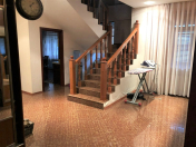 Satılır 5 otaqlı 390 m2 yeni tikili Bayıl