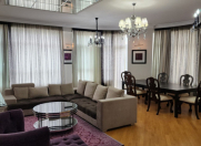 İcarəyə verilir 4 otaqlı 190 m2 yeni tikili Badamdar