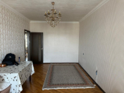 Satılır 4 otaqlı 100 m2 köhnə tikili Bakıxanov