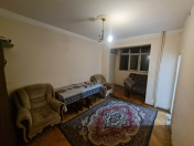 Satılır 2 otaqlı 50 m2 köhnə tikili Gənclik m.