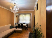Satılır 3 otaqlı 60 m2 köhnə tikili Gənclik m.