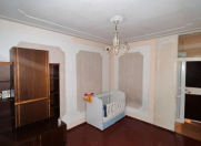 İcarəyə verilir 3 otaqlı 55 m2 köhnə tikili Həzi Aslanov m.