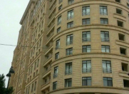 İcarəyə verilir 3 otaqlı 123 m2 yeni tikili Nizami m.