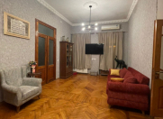 Satılır 4 otaqlı 130 m2 köhnə tikili 28 May m.